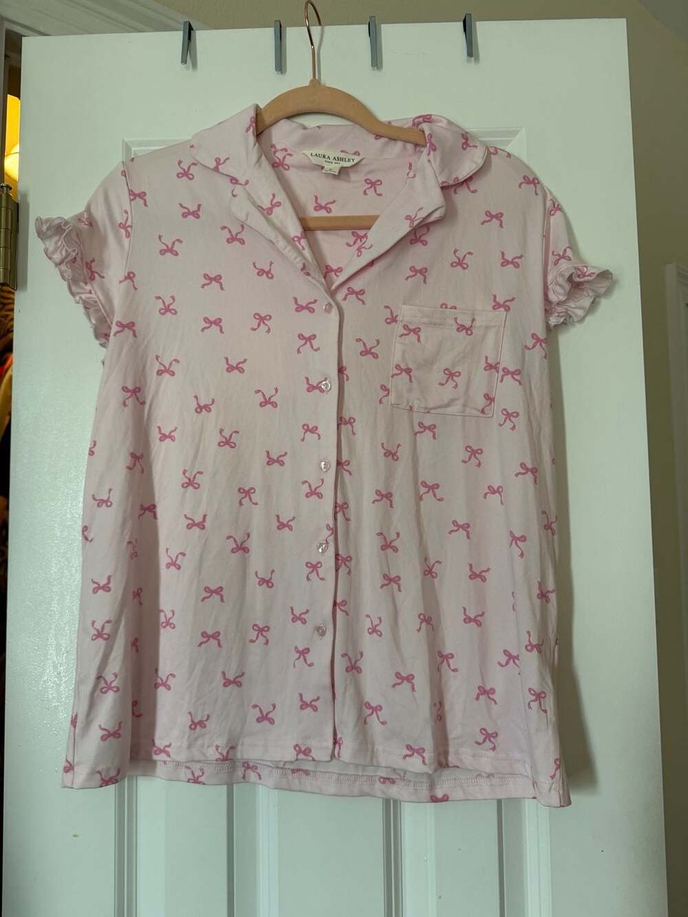 Laura Ashley Women's Pink Bow Print Short Sleeve Button-Down Pajama Set - Picture 5 of 5